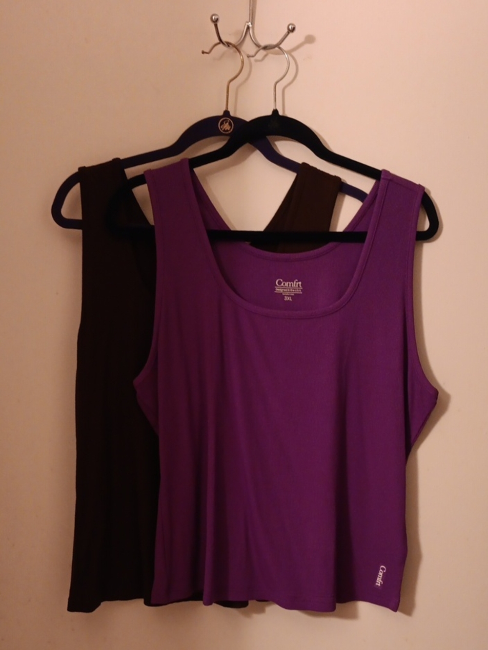 NWOT Women's Comfrt Waist Length Tank Bundle- 2 Tanks